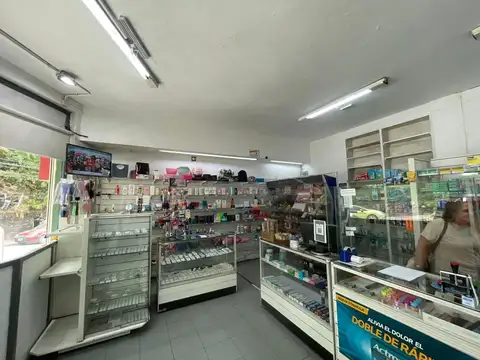 Se vende local comercial céntrico