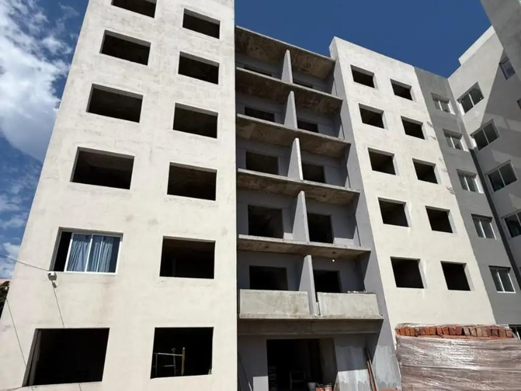Departamento 4 amb. Barrio cerrado Altos de san fernando de 3 Dormitorios