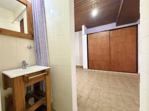 Depto Tipo Casa 2 ambientes con 1 baño