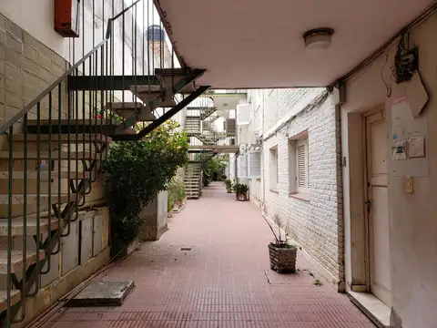 Excelente departamento en barrio Cofico