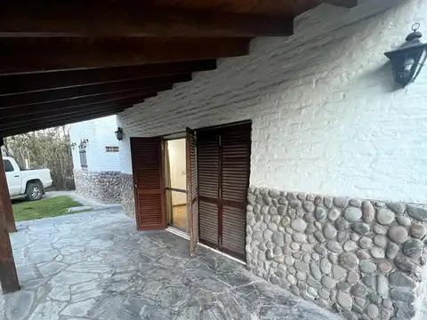 Casa en Alquiler de 3 dormitorios