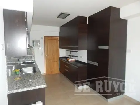 Departamento 4 ambientes con 4 baños