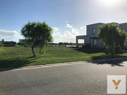 Terreno en Venta de 861,0 m2
