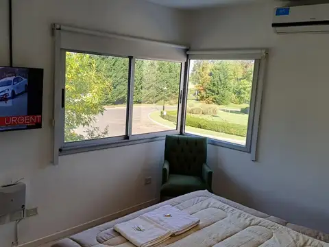 Casa  al lago en La Comarca a la Venta