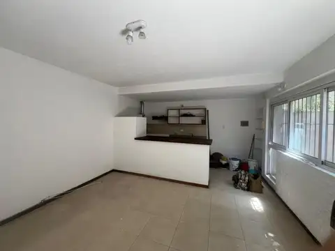 Depto Tipo Casa en Venta de 2 ambientes