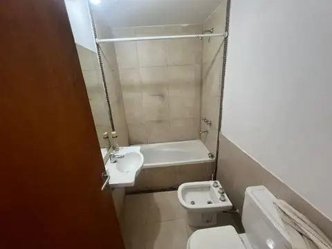 Depto Tipo Casa en Venta en Chacarita, USD 119.900