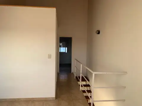 Depto Tipo Casa en Venta con 1 cocheras