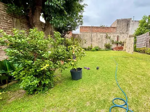 VENTA CASA 4 AMB PARQUE QUILMES OESTE