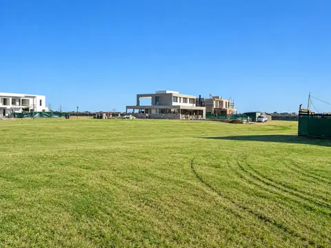 LOTE INTERNO EN VENTA TERRALAGOS FINANCIA PERMUTA