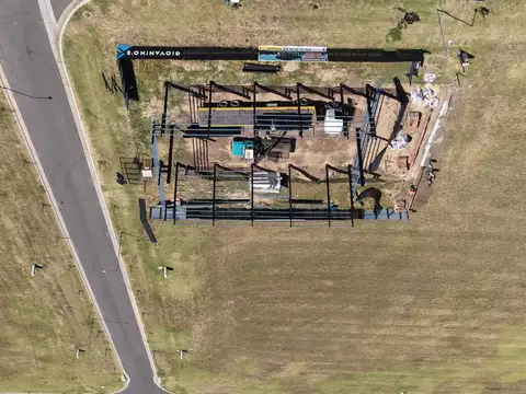 Local a metros de Don Mateo