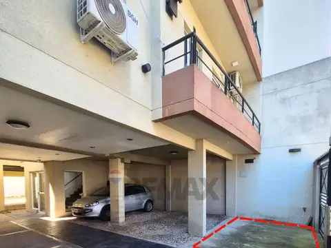 Venta Cochera San Isidro sobre Av. Centenario