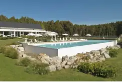 Áreas comunes piscina, juegos en Rumenco, Barrio cerrado