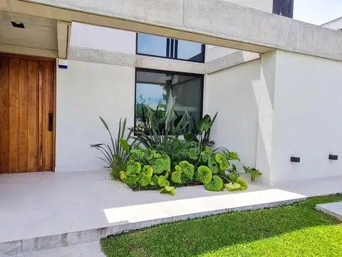 Casa en Venta en Puertos - Barrio Ceibos, USD 465.000