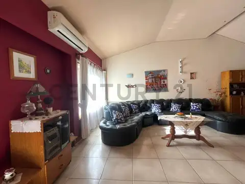 Casa en Venta en Godoy Cruz, USD 180.000
