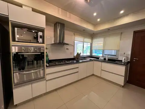 Casa en Alquiler al Noroeste