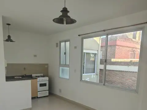 Departamento en alquiler en Monte Castro