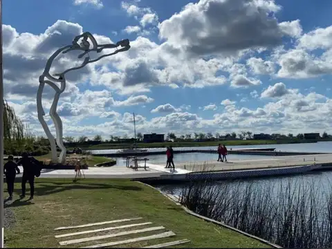 VENTA DE LOTES EN BARRIO AMARRAS, PUERTOS DEL LAGO, ESCOBAR.