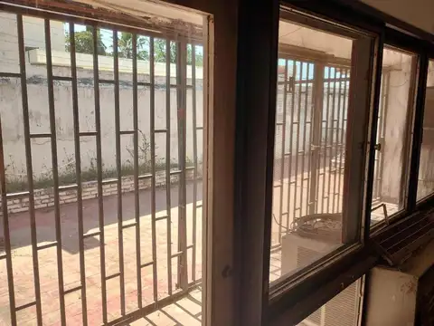 VENTA CASA  ALTAMIRA 5 DORM A REMODELAR