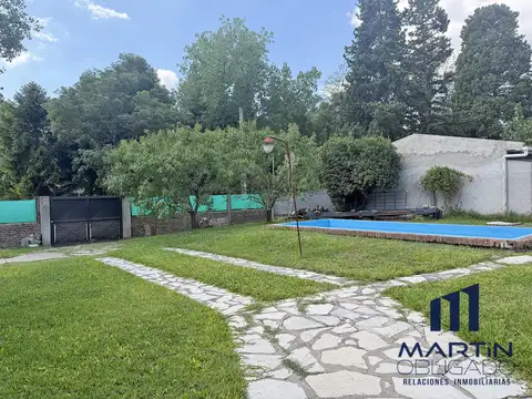 Casa en Venta con 2 cocheras