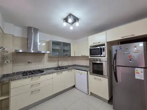 Departamento en Alquiler de 3 dormitorios