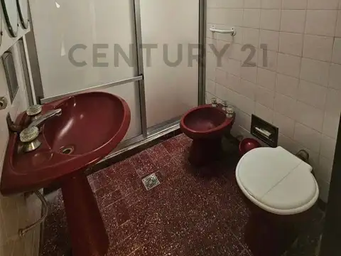 Casa en venta de 5 habitaciones calle 10 entre 156 N y 157 3324 Berisso