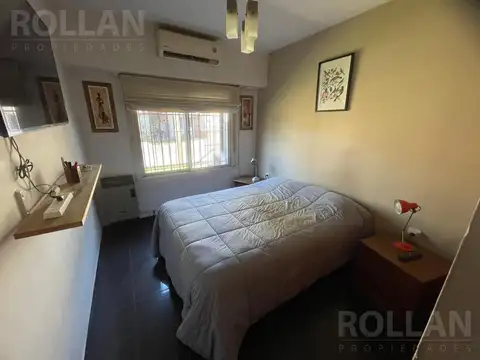 Casa en Alquiler con 1 cochera