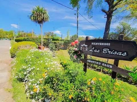 Casa en venta a terminar Barrio Las Brisas Pilar