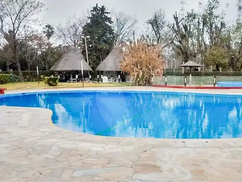 Casa en venta a terminar 4 ambientes Pilar