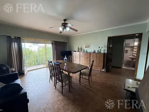 Venta departamento 3 ambientes con balcón en Wilde
