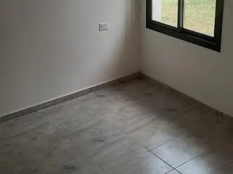 Casa 2 ambientes con 1 baño