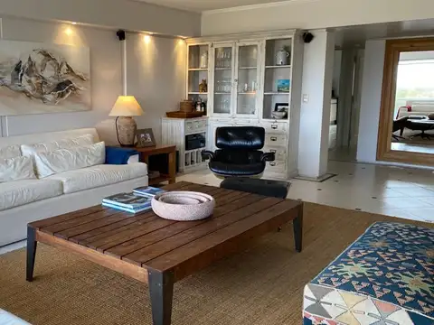 Departamento en Venta en Playa Brava, USD 775.000