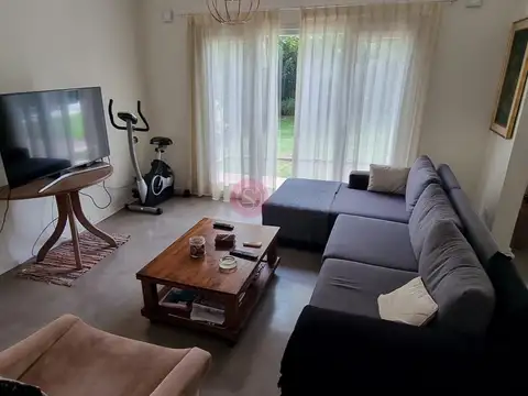 Casa 6 ambientes con 3 baños