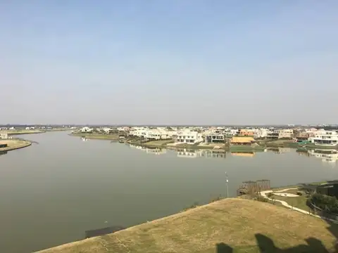 Qbay Golf, Nordelta Al Al 200