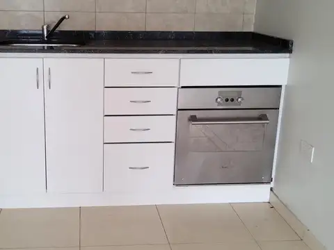 Departamento en Venta en Chacarita, USD 65.000