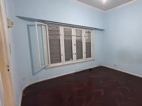 Casa en Alquiler con 1 cochera
