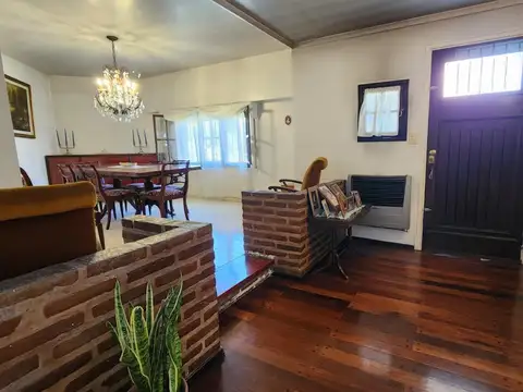 Casa en Venta en Olivos, USD 280.000