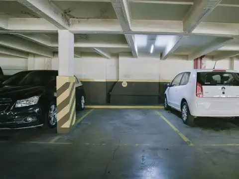 Venta Cocheras en Barrio Norte Lote de 4 Unidades