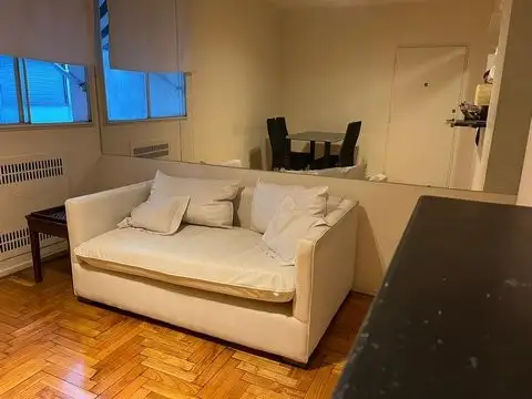 Recoleta, Av Pueyrredón 2400 y Av Libertador, piso 11, 2 amb, 40m2, u$s 550 + expensas + servic...
