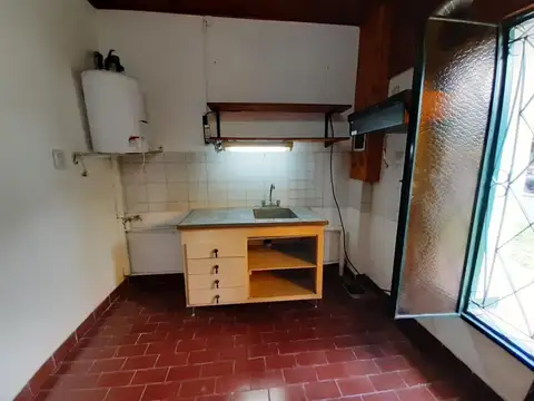 Depto Tipo Casa en Alquiler en Temperley, $ 380.000