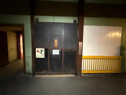 Galpon en Venta 36  mts Fondo