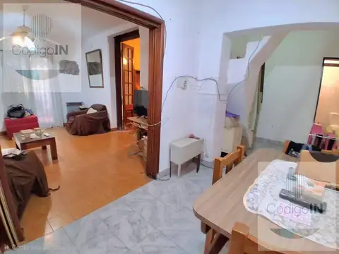 Depto Tipo Casa en Venta 50 años