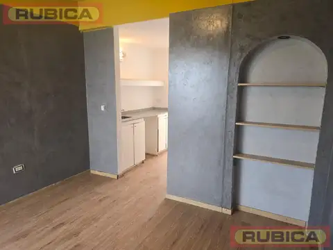 Oficina en Alquiler en Pilar, $ 350.000