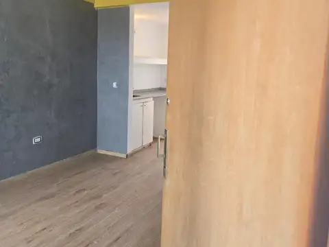 Oficina 2 ambientes con 1 baño