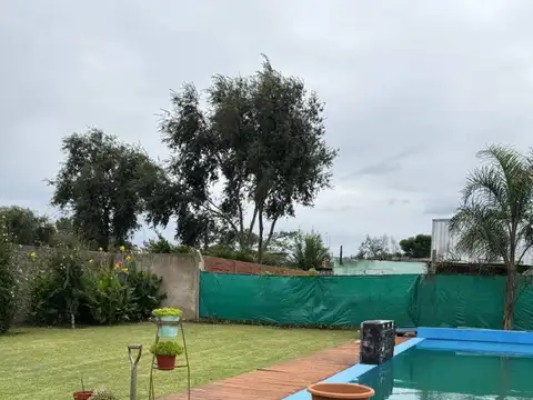 Bv Los Algarrobos 100