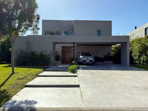Casa al lago en Virazón, Nordelta 3 suites, muelle propio, diseño premium y vistas abiertas