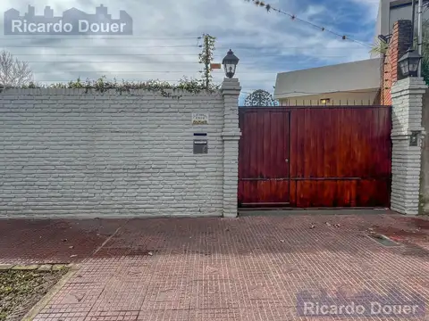 Avenida del Libertador  al 2800