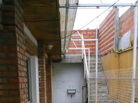 Francia 3100 Alquiler dto interno planta baja, 2 dormitorios