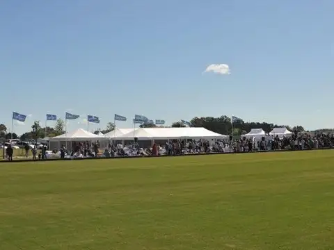 VENTA LOTE A LA LAGUNA BARRIO LA PROVIDENCIA-GOLF 1