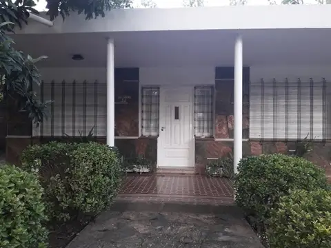 Casa en Venta en Villa los Aromos, Santa María