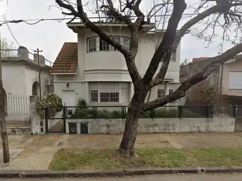 OPORTUNIDAD ! CASA TIPO PH EN QUILMES CENTRO